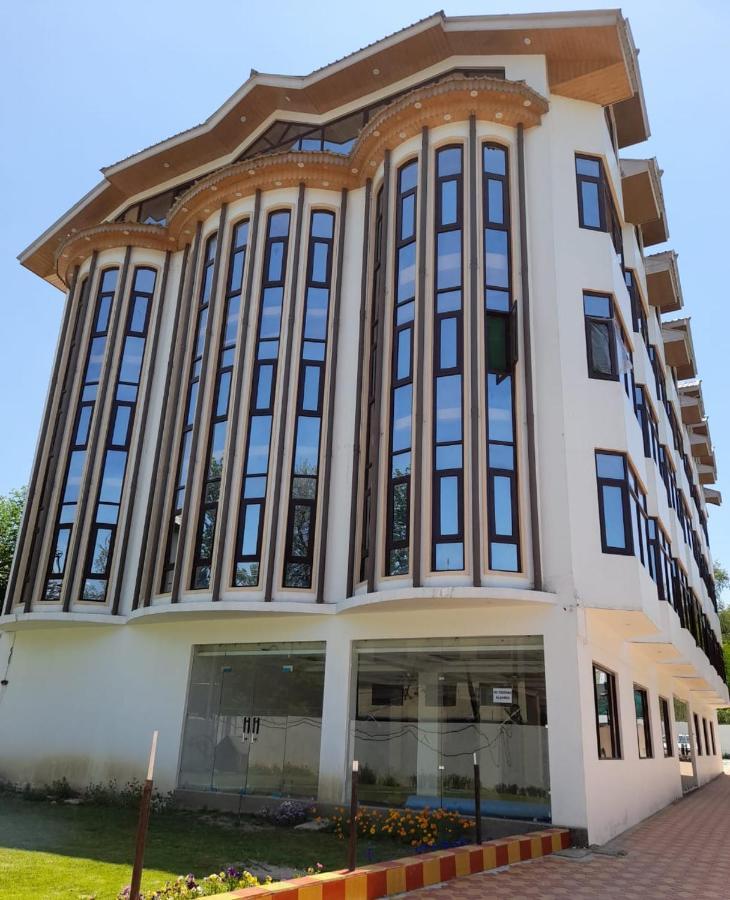 Hotel Zoon Dabb Srinagar Airport Kashmir 외부 사진