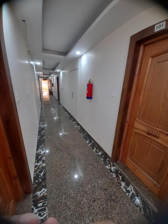 Hotel Zoon Dabb Srinagar Airport Kashmir 외부 사진