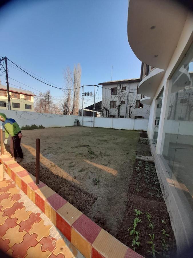 Hotel Zoon Dabb Srinagar Airport Kashmir 외부 사진