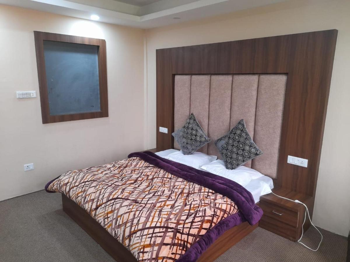 Hotel Zoon Dabb Srinagar Airport Kashmir 외부 사진