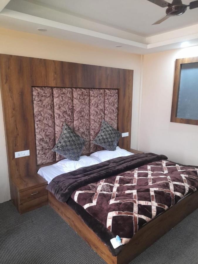 Hotel Zoon Dabb Srinagar Airport Kashmir 외부 사진
