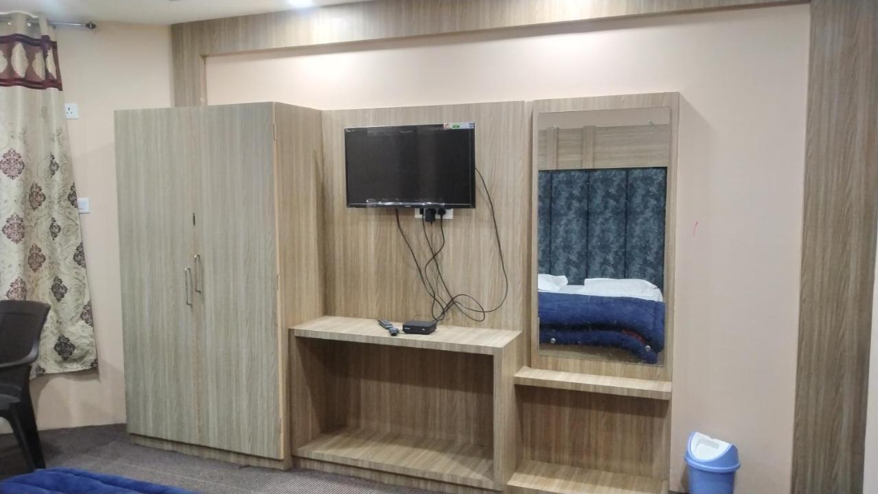 Hotel Zoon Dabb Srinagar Airport Kashmir 외부 사진
