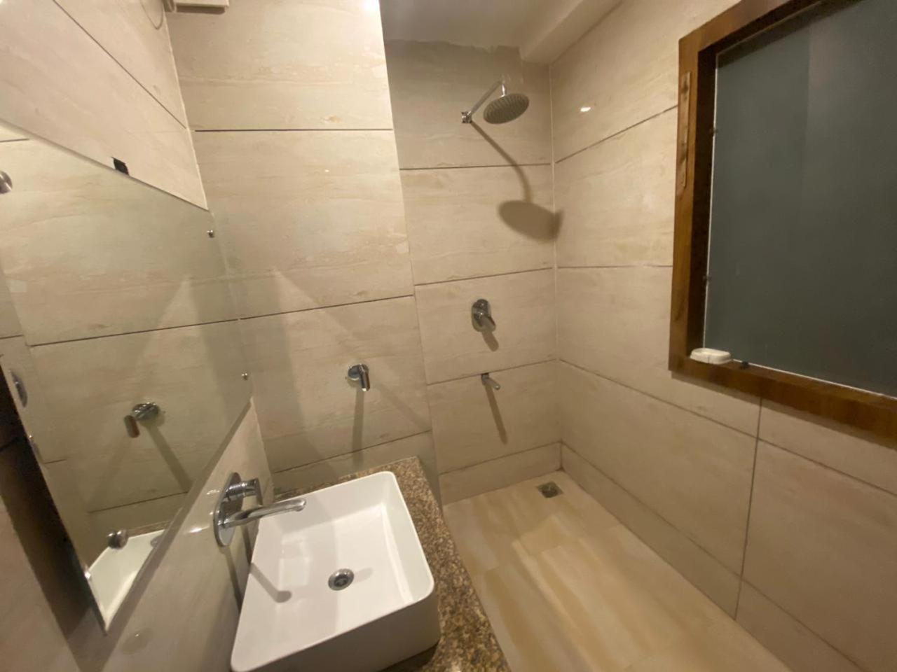 Hotel Zoon Dabb Srinagar Airport Kashmir 외부 사진