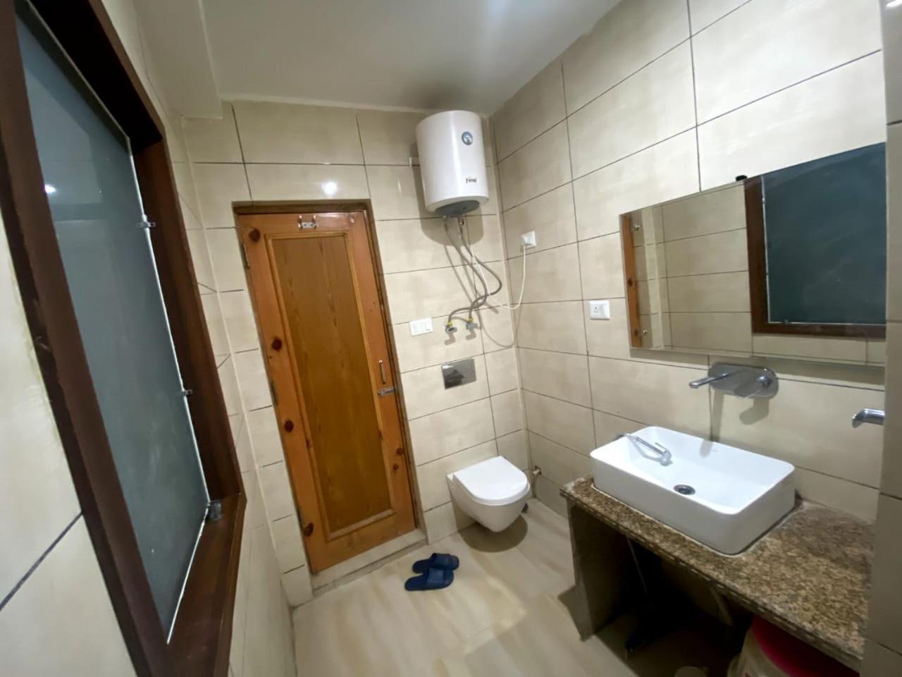 Hotel Zoon Dabb Srinagar Airport Kashmir 외부 사진
