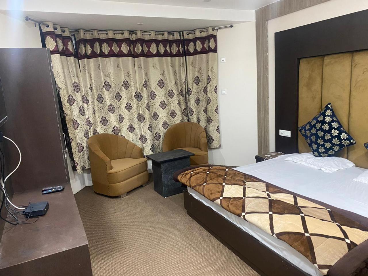 Hotel Zoon Dabb Srinagar Airport Kashmir 외부 사진