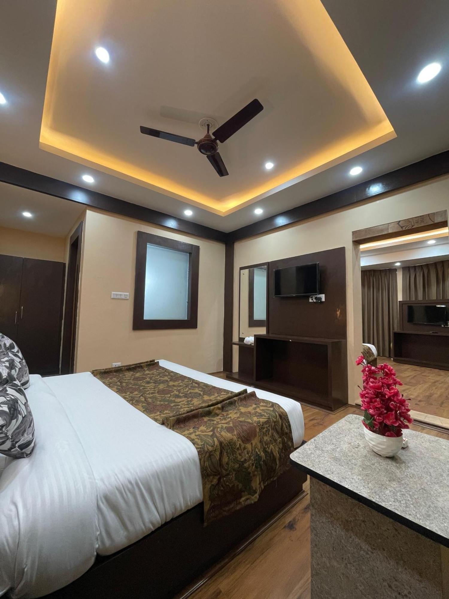 Hotel Zoon Dabb Srinagar Airport Kashmir 외부 사진